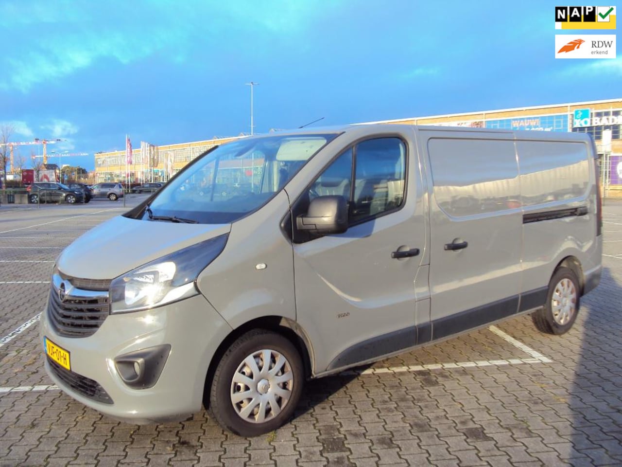 Opel Vivaro - 1.6 CDTI L2H1 Edition EcoFlex 1.6 CDTI L2H1 Edition EcoFlex - AutoWereld.nl