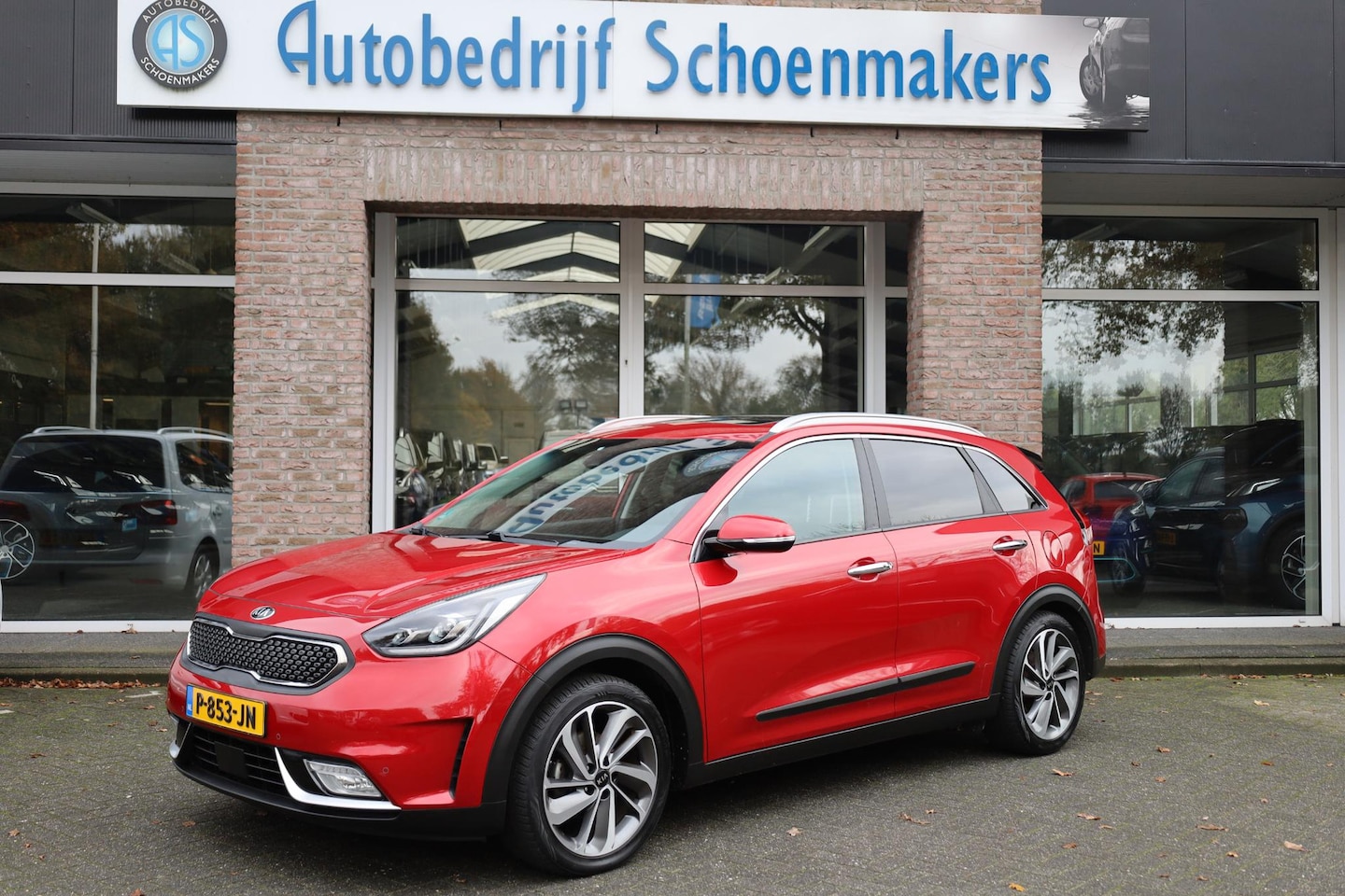 Kia Niro - 1.6 GDi Hybrid ExecutiveLine LEER PANO TREKHAAK CARPLAY MEMORY DAB NAVI STOELKOELING 4xSTO - AutoWereld.nl