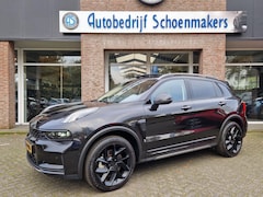 Lynk & Co 01 - 1.5 261PK 6, 6Kwh + BLACKLINE 360-CAMERA PANO/SCHUIF INFINITY DAB NAVI CARPLAY STOELVERWAR