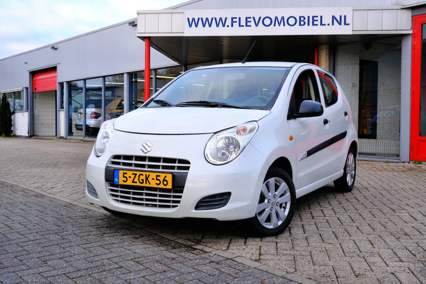 Suzuki Alto - 1.0 Celebration EASSS 5-drs Airco|LMV - AutoWereld.nl