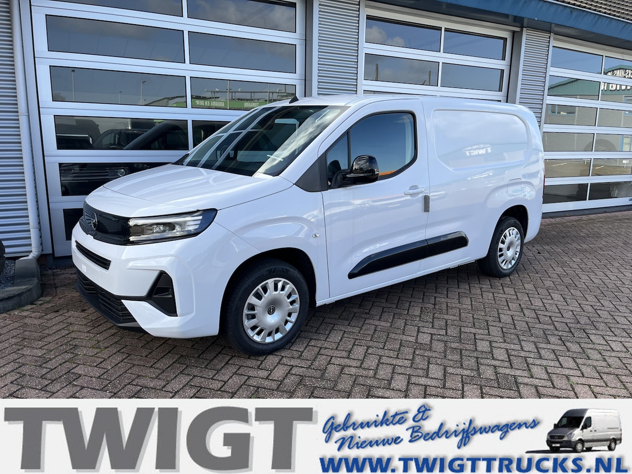 Opel Combo - 1.5 BlueHDi 130 S&S L2 Automaat/130-PK - AutoWereld.nl