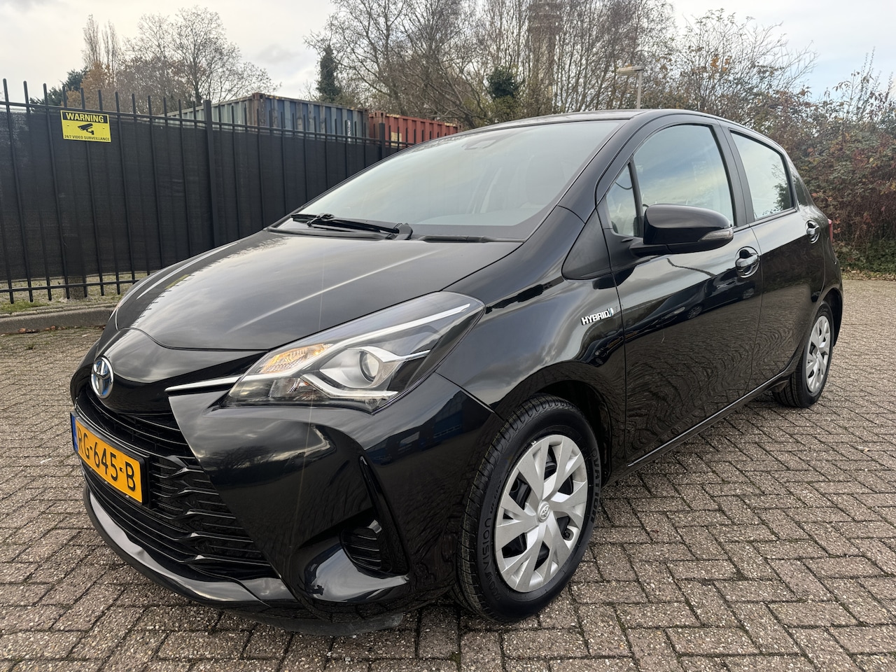 Toyota Yaris - 1.5 Hybrid Aspiration Cam/Clima/Cruise - AutoWereld.nl