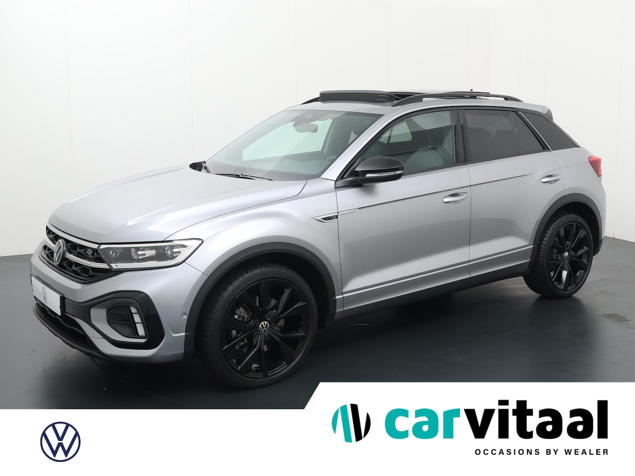 Volkswagen T-Roc - 1.5 TSI R-Line | 150 PK | Automaat |  Panoramadak | Trekhaak | Navigatie | - AutoWereld.nl