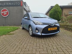 Toyota Yaris - 1.5 Hybrid Automaat NaviCamera, Cruise, Airco