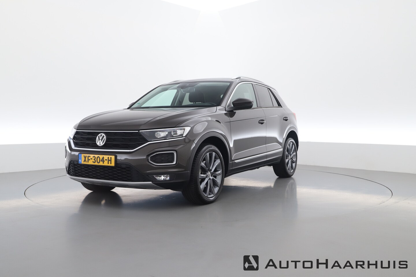 Volkswagen T-Roc - 1.5 TSI Sport 150pk | Camera | 18'' | Adapt. Cruise | Navi | Elek. Achterklep - AutoWereld.nl