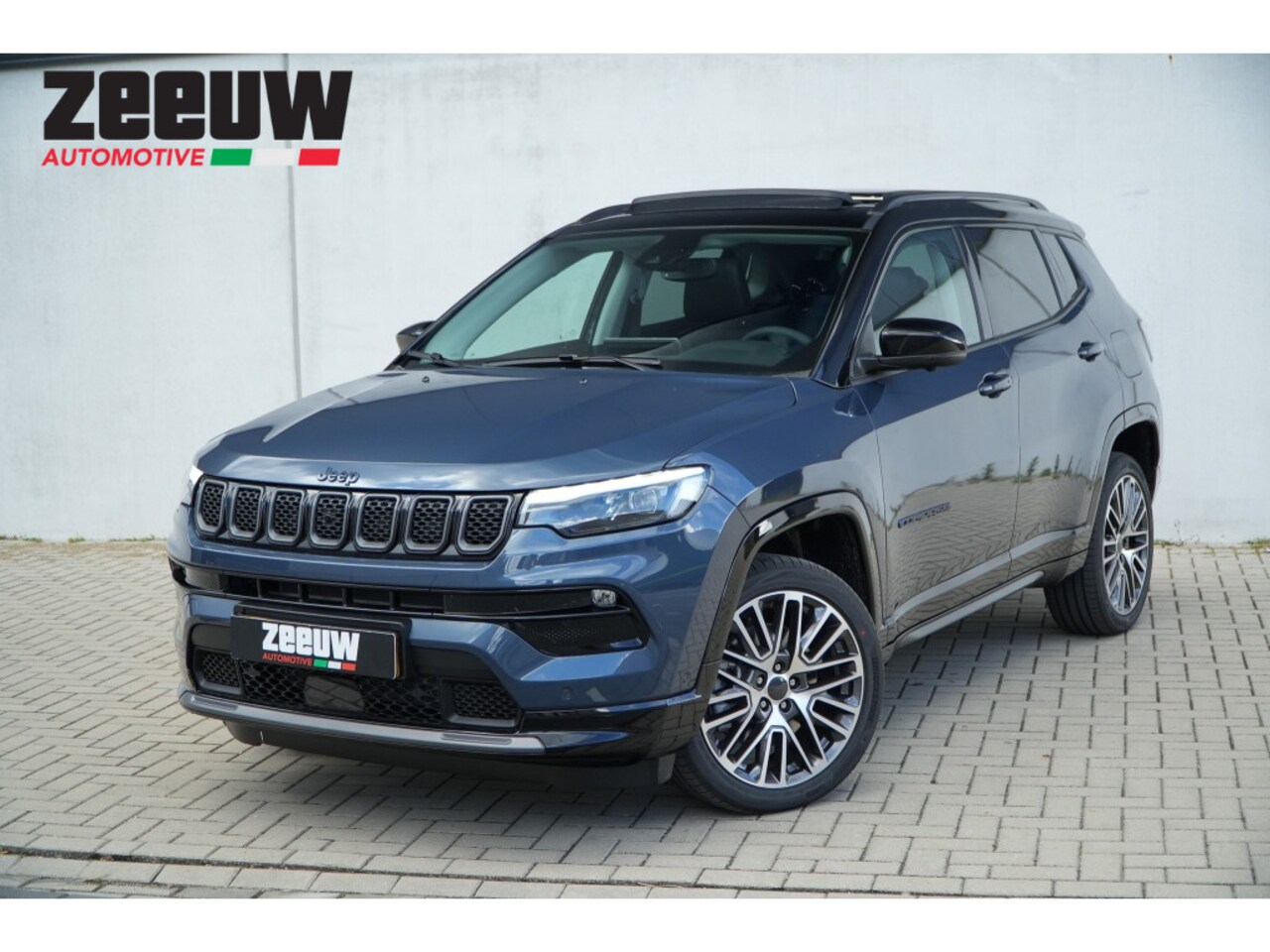 Jeep Compass - 4xe 240 PK Hybrid Summit | Pano | Safety | 360cam | 19" - AutoWereld.nl