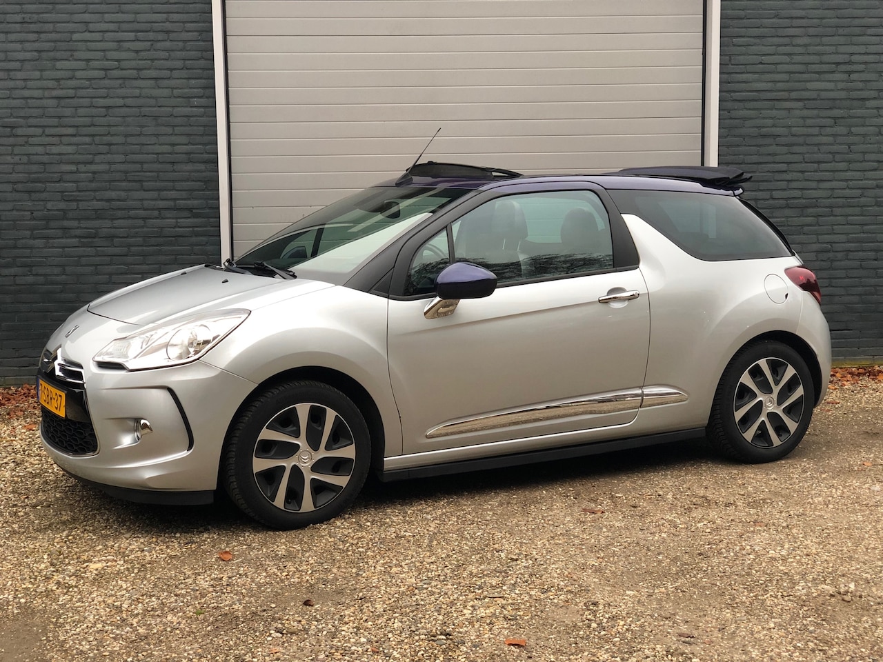 Citroën DS3 Cabrio - 1.2 VTi Chic 1.2 VTi Chic - AutoWereld.nl