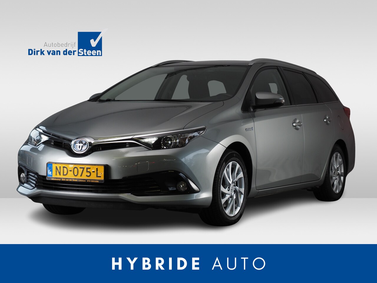 Toyota Auris - 1.8 Hybrid Trend | Panoramadak | Achteruitrijcamera | Navigatie | Bluetooth | Cruise Contr - AutoWereld.nl