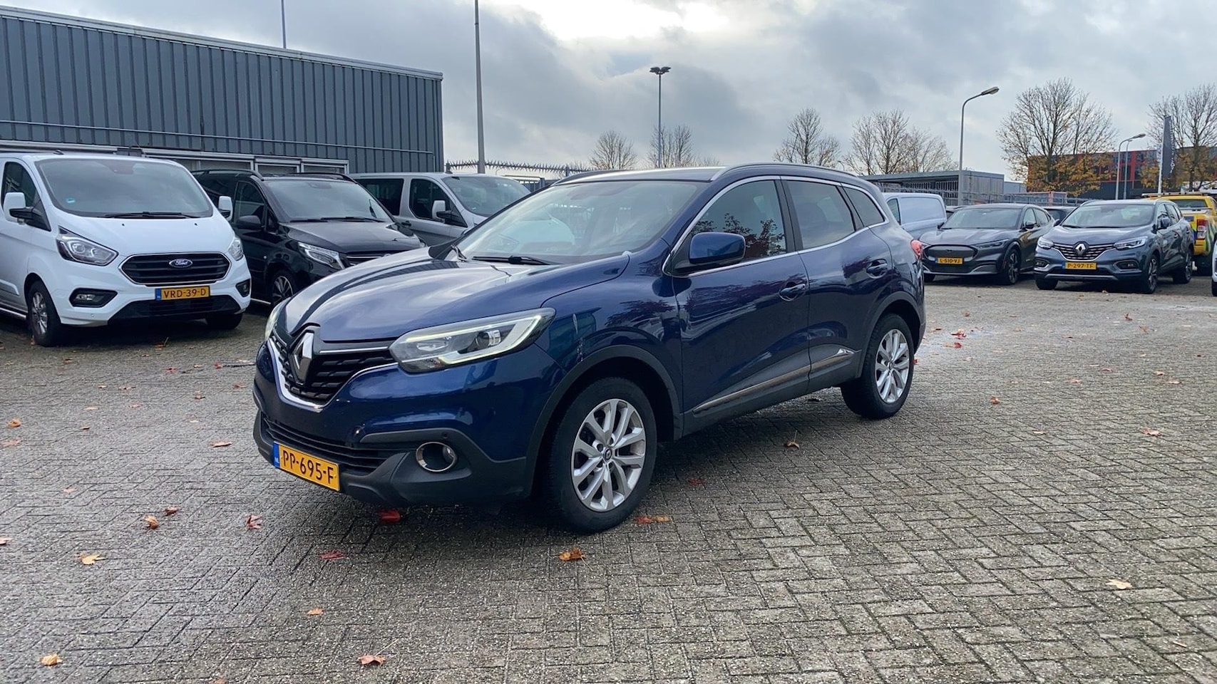 Renault Kadjar - 1.2 TCe Limited | Navigatiesysteem | Trekhaak | Automatische Airconditioning - AutoWereld.nl