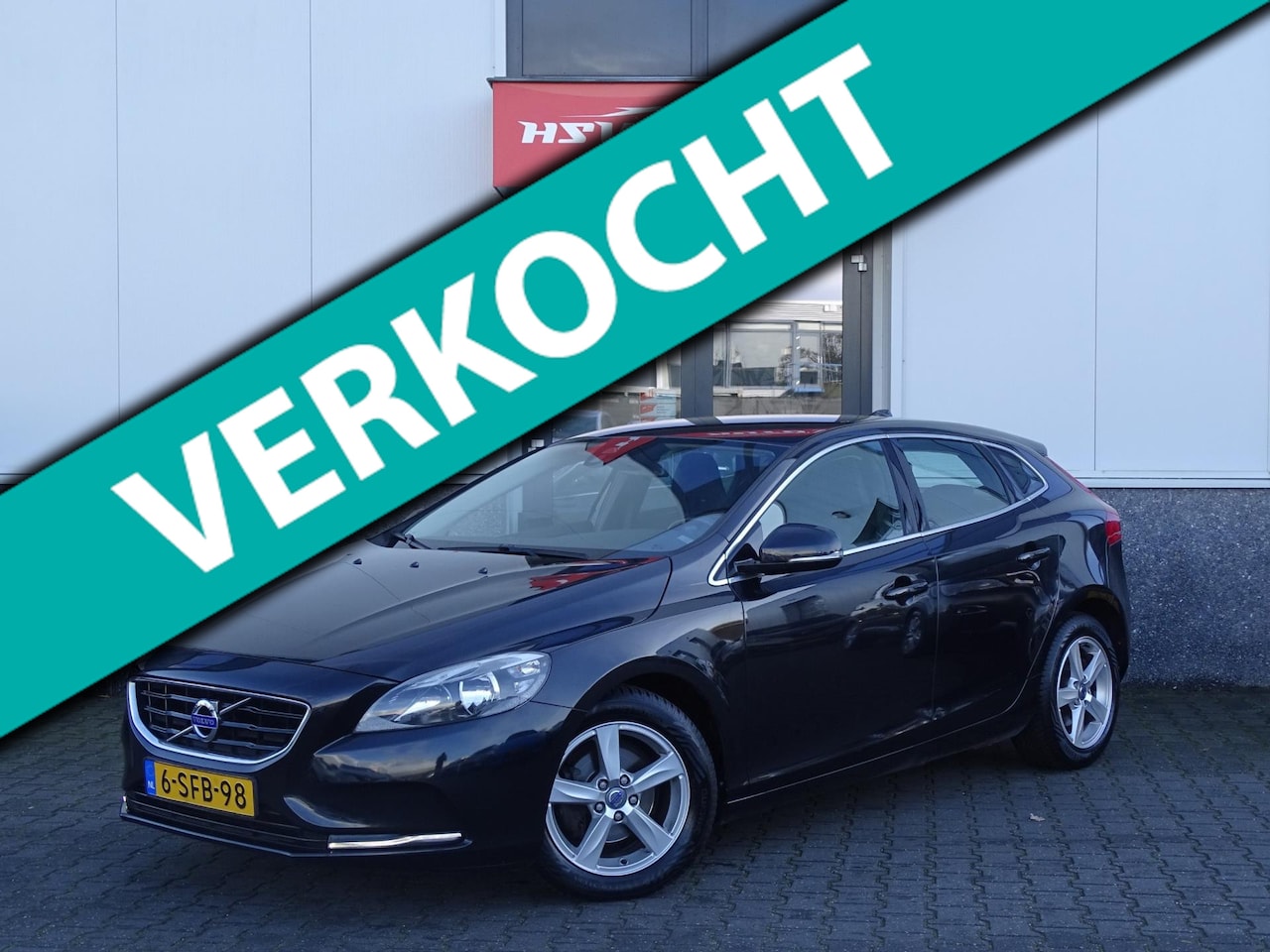 Volvo V40 - 1.6 D2 Momentum airco LM navi 4-deurs - AutoWereld.nl