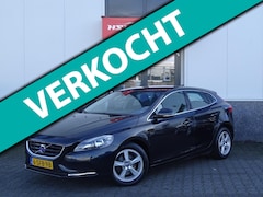 Volvo V40 - 1.6 D2 Momentum airco LM navi 4-deurs