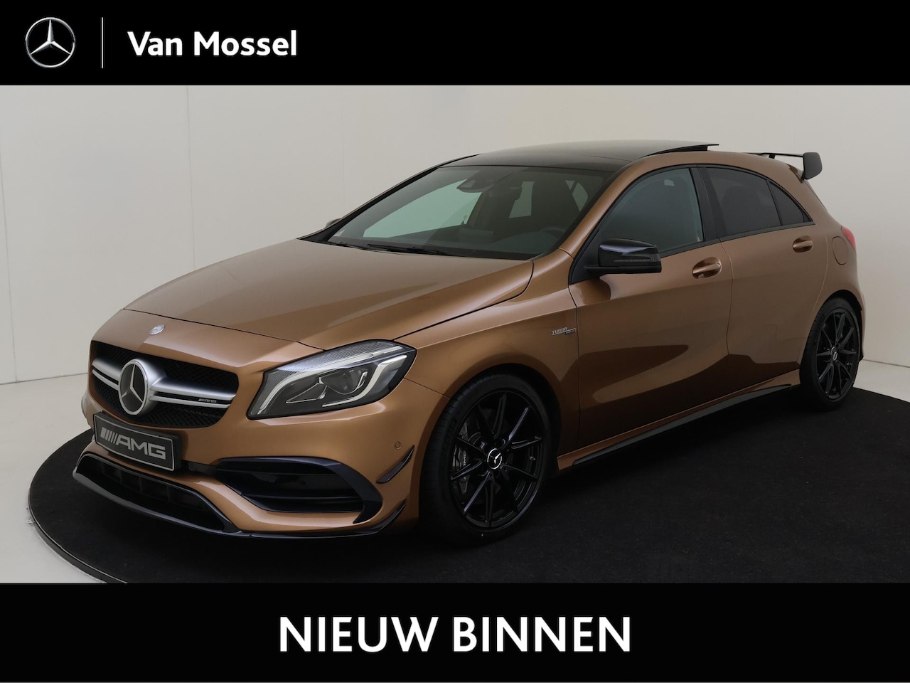 Mercedes-Benz A-klasse - AMG 45 4MATIC / Panoramadak/ Aero Pack/ Leder - AutoWereld.nl