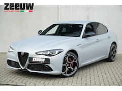 Alfa Romeo Giulia - 2.0 Turbo 280 PK Competizione Q4 AWD | Harman | Driver | 19"