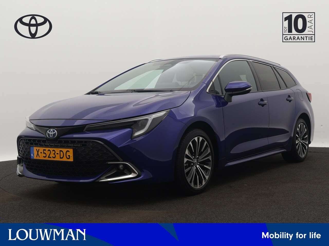 Toyota Corolla Touring Sports - 1.8 Hybrid First Edition | Parkeersensoren | LM velgen | Camera | Climate Control | Stoelv - AutoWereld.nl