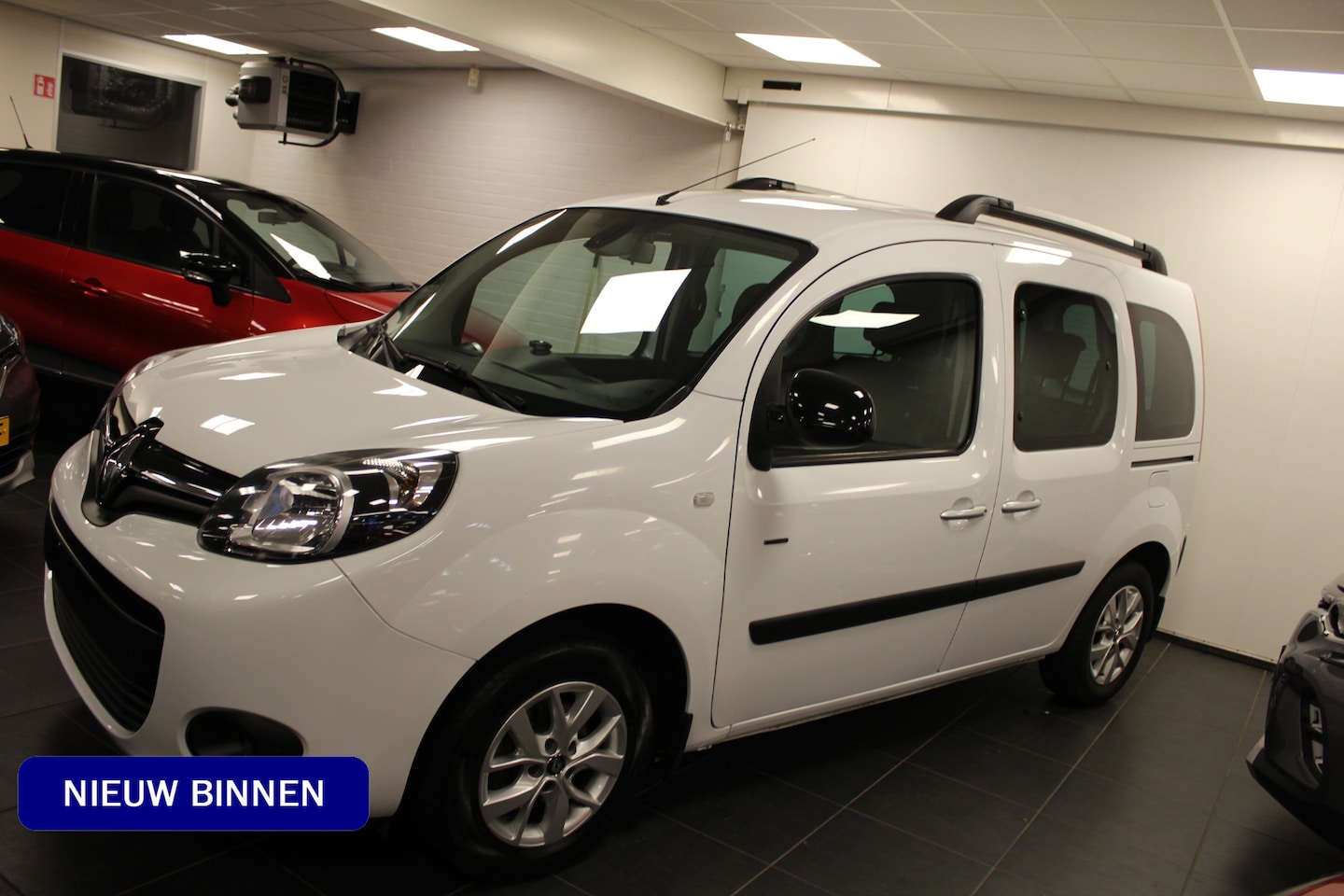 Renault Kangoo Family - 1.2 TCe Automaat Limited 115 pk LMV, Airco, Cruise contr. PDC - AutoWereld.nl