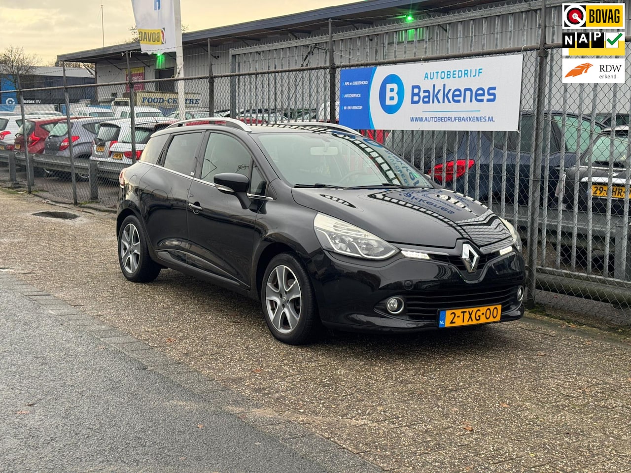 Renault Clio Estate - 0.9 TCe Night&Day | Airco | Cruise | Navi | Camera - AutoWereld.nl