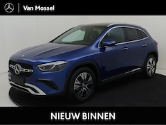 Mercedes-Benz GLA-Klasse - 180 Star Edition Luxury Line / Panoramadak/ Carplay