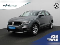 Volkswagen T-Roc - 1.5 TSI 150PK DSG Style - Origineel NL | Navi | Leer | Parkeersensoren voor/achter | ACC |