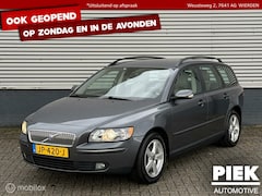 Volvo V50 - 2.4 Momentum AUTOMAAT, YOUNGTIMER, TREKHAAK