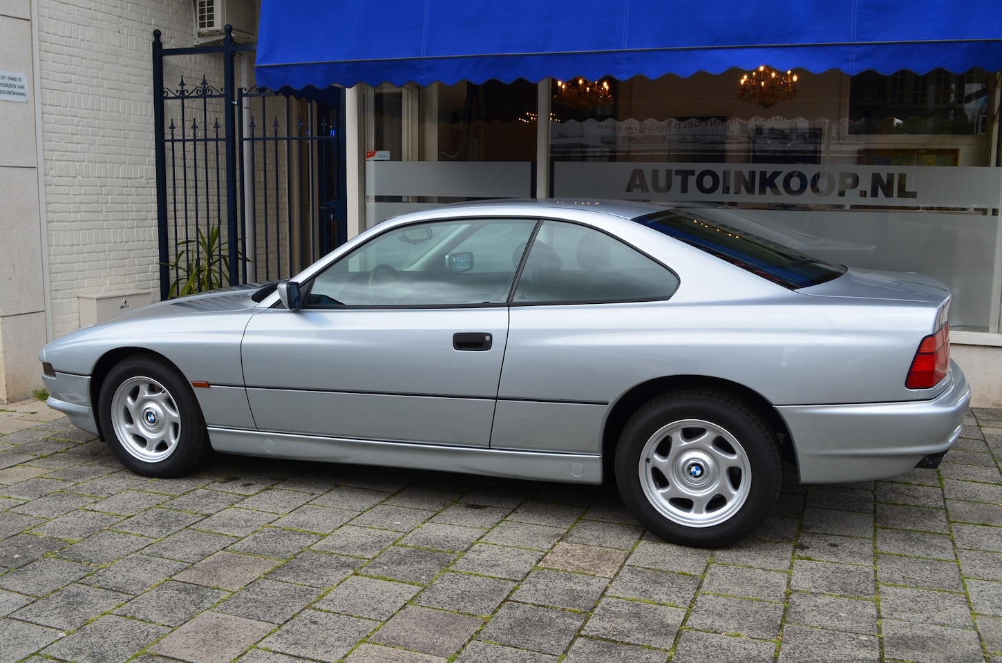 BMW 8-serie - 840 COUPE GEHEEL GERESTAUREERD MET 6-BAK( 600 VAN GEBOUWD) - AutoWereld.nl