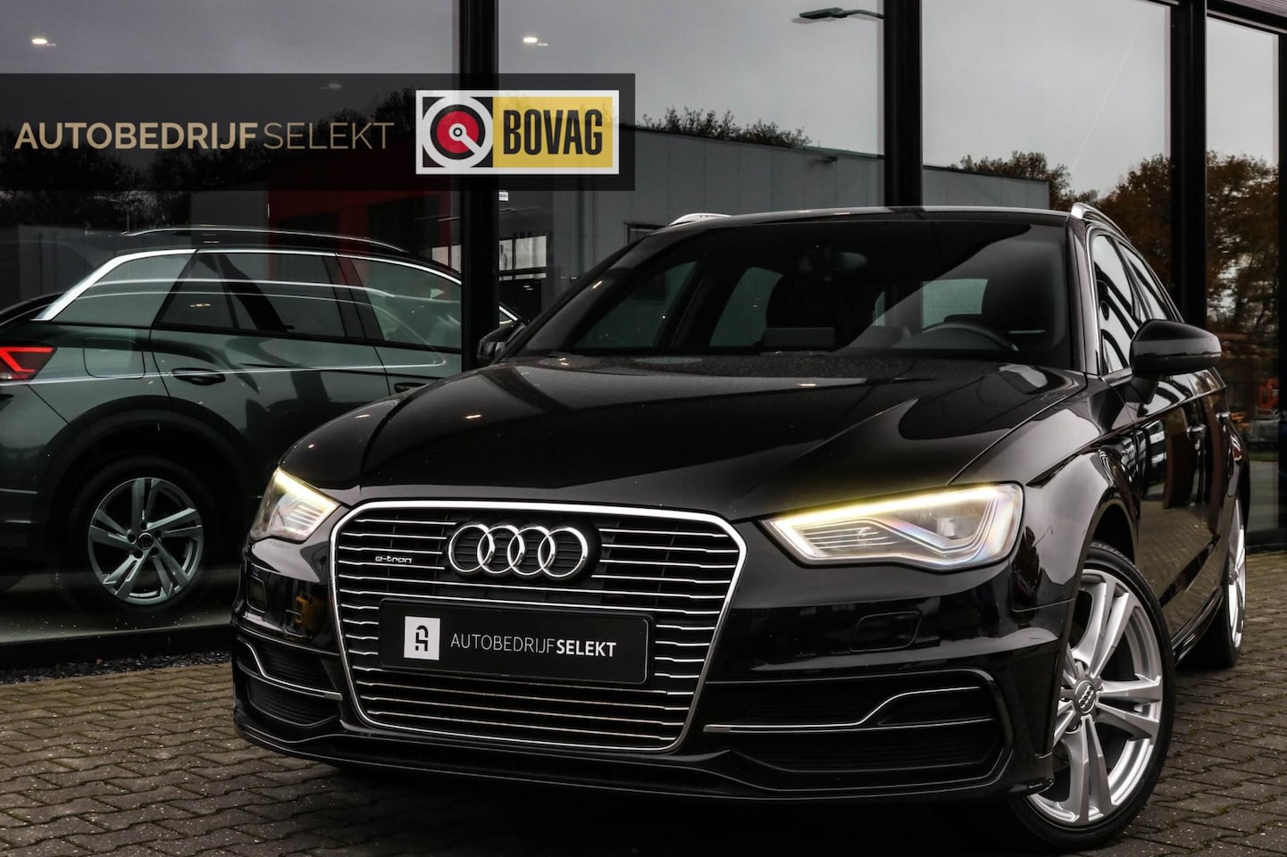 Audi A3 Sportback - 1.4 e-tron - S-LINE - TREKHAAK - LED - NAVI - AutoWereld.nl