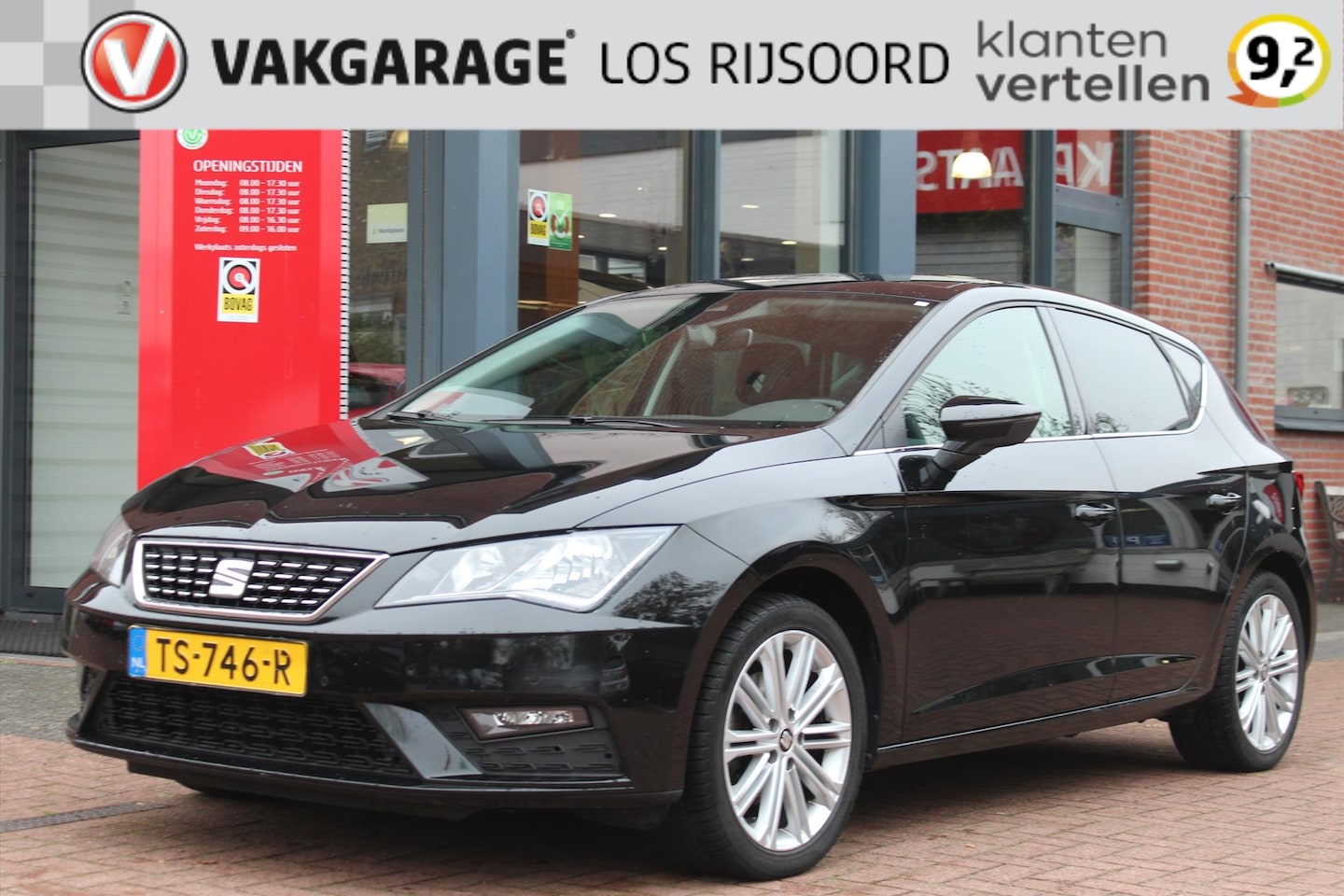 Seat Leon Sportstourer - 1.0 TSI *Business* | Schuifdak | Camera | Carplay | Navigatie | Climate & Cruise Control | - AutoWereld.nl