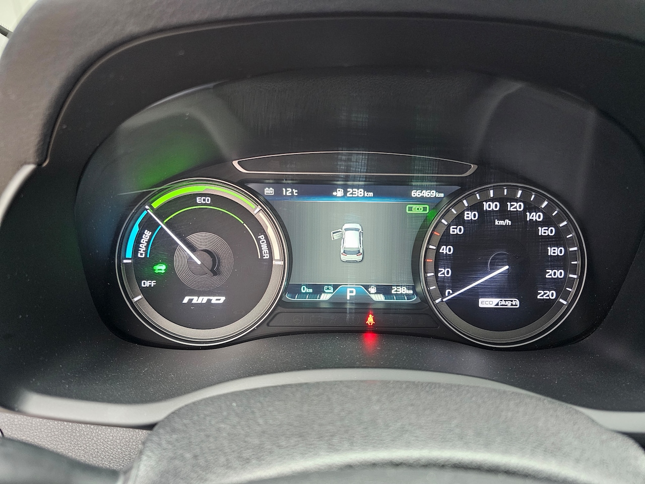 Kia Niro - 1.6 GDi PHEV DynamicPlusLine 1e eigenaar. Dealer onderhouden. Als nieuw!