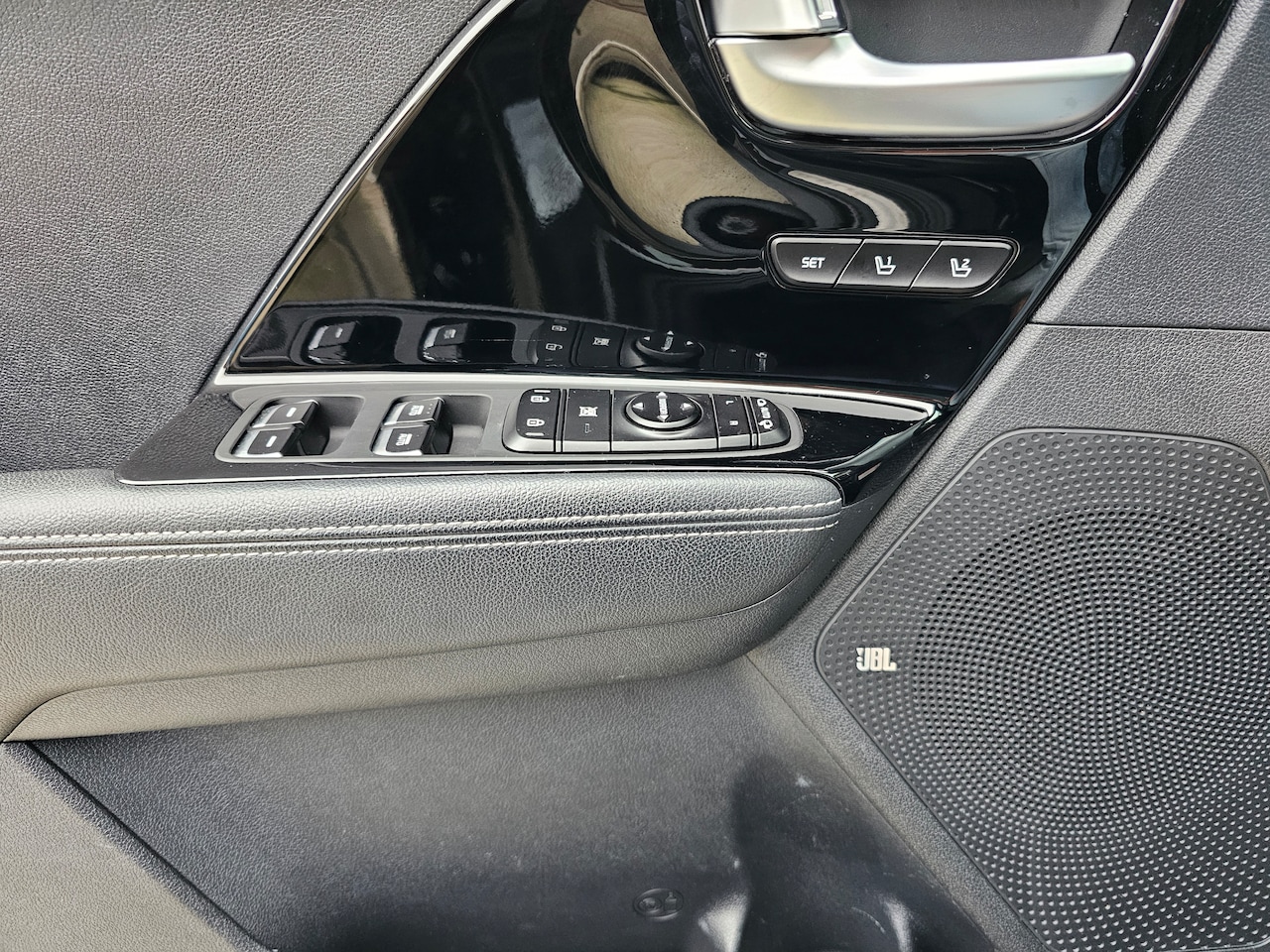Kia Niro - 1.6 GDi PHEV DynamicPlusLine 1e eigenaar. Dealer onderhouden. Als nieuw!