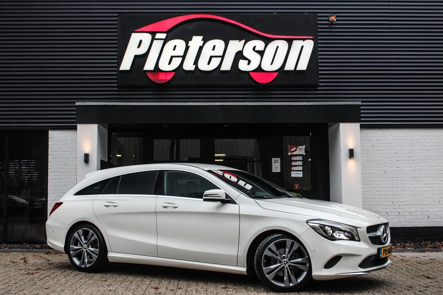 Mercedes-Benz CLA-klasse Shooting Brake - 180 NAP FACELIFT - AutoWereld.nl