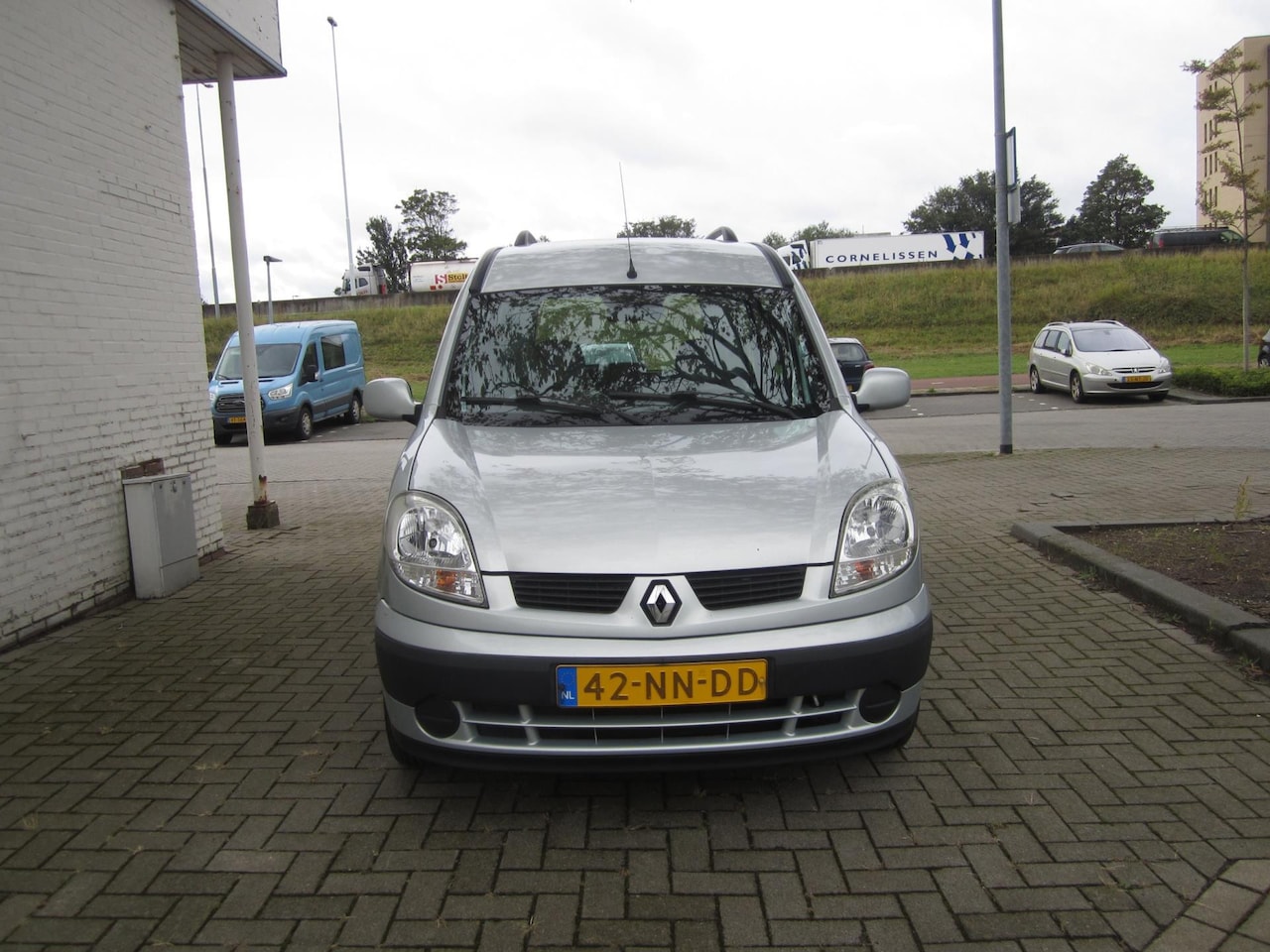 Renault Kangoo - 1.6-16V Privilège 1.6-16V Privilège - AutoWereld.nl