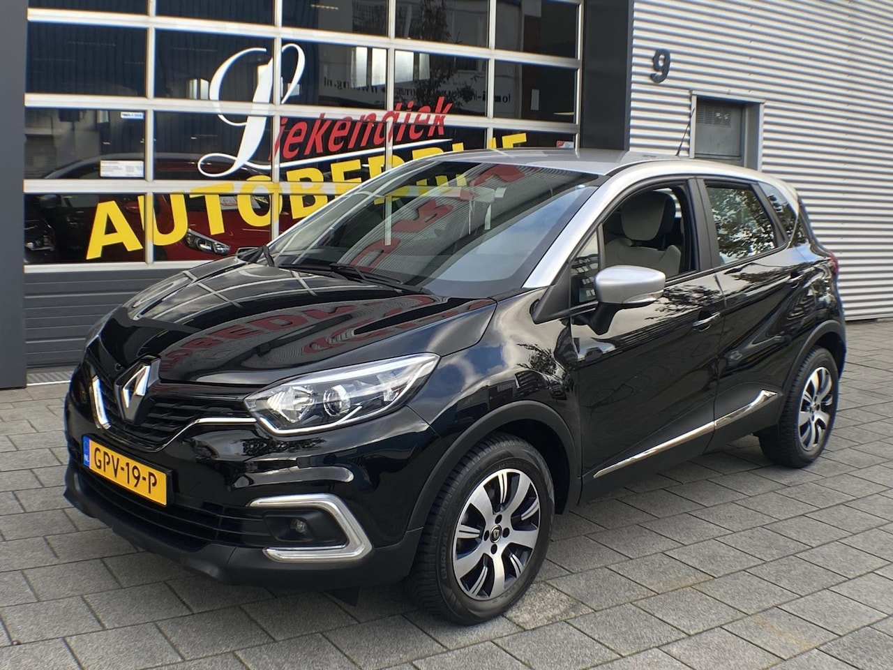 Renault Captur - 1.3 TCe Intens - Navigatie / Apple CarPlay Airco I Xenon/LED I Sport velgen I Comfort pakk - AutoWereld.nl