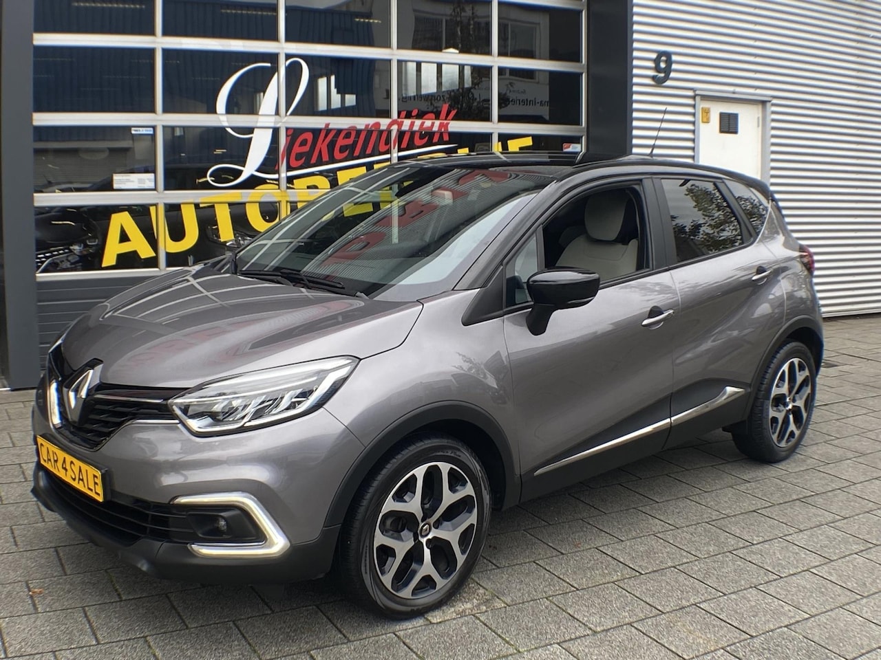 Renault Captur - 0.9 TCe Intens - Navigatie I Airco I PDC I LED I Sport velgen I Comfort pakket I Dealer on - AutoWereld.nl