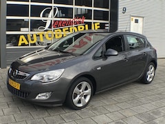 Opel Astra - 1.4 Edition - Airco I Sport velgen I Comfort pakket I Trekhaak I Dealer onderhouden