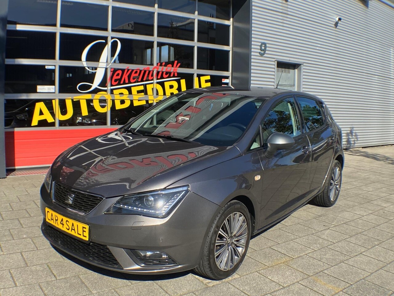 Seat Ibiza - 1.2 TSi STYLE - Navigatie I Airco I PDC I LED I Sport velgen I Comfort pakket I Dealer ond - AutoWereld.nl