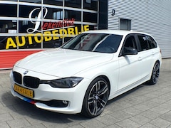 BMW 3-serie Touring - 320i TwinTurbo Navigatie I Design pakket I Airco I "20" Sport velgen I Comfort pakket I De