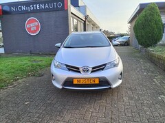 Toyota Auris - 1.8 Hybrid Navi, Cruise, Stoelverw, Aut.park