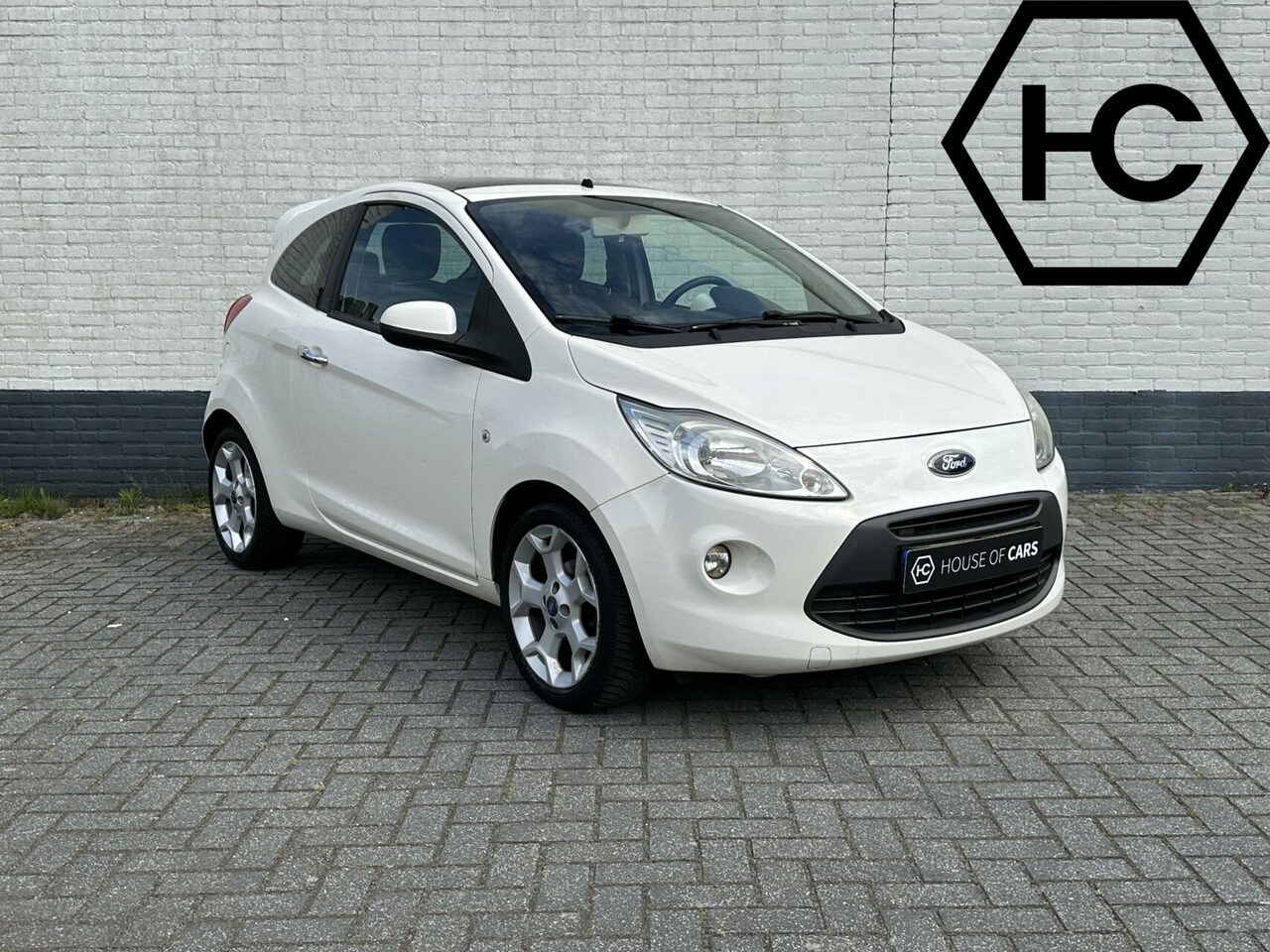 Ford Ka - 1.2 Grand Prix start/stop Clima Pano Lichtmetaal NAP - AutoWereld.nl