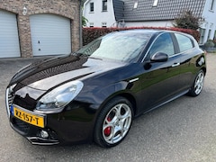 Alfa Romeo Giulietta - 1.4 Turbo MultiAir Super BRUIN-LEER.NAVI.NAP