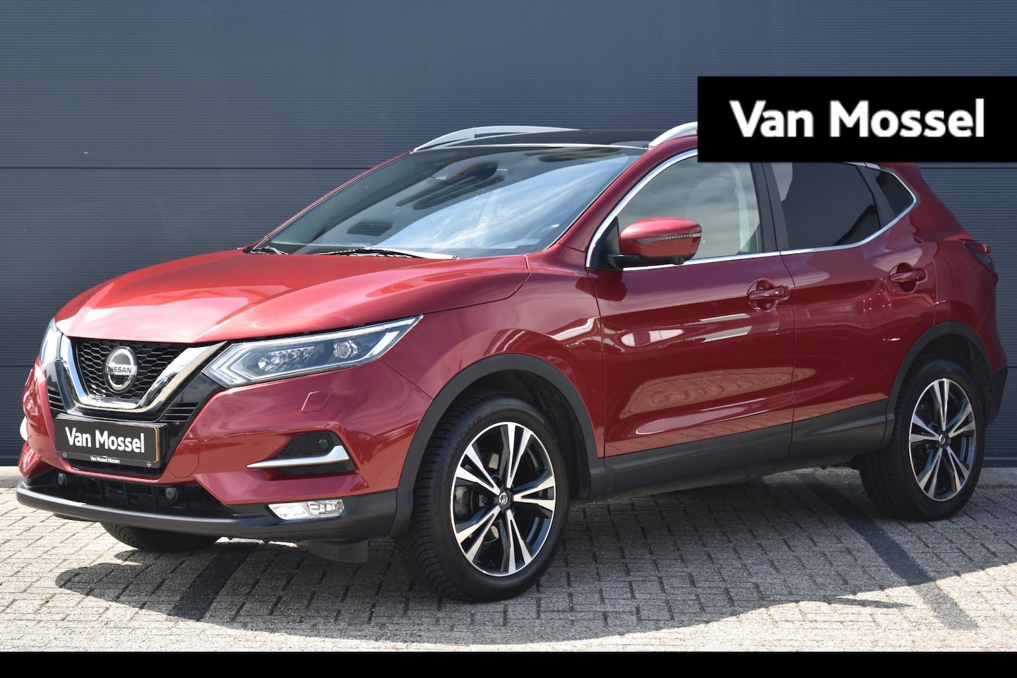 Nissan Qashqai - 1.3 DIG-T N-Connecta 160pk | Automaat | Achteruitrijcamera | Navigatie | Panorama-dak | St - AutoWereld.nl