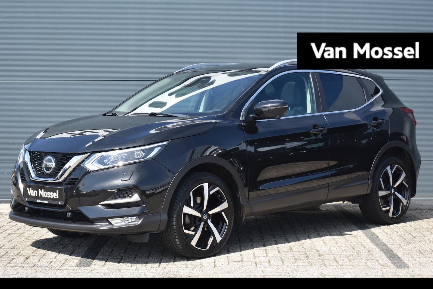 Nissan Qashqai - 1.2 Tekna 115pk | Navigatie | Half Leder | Panoramadak | Climate Control | 360 Camera | St - AutoWereld.nl