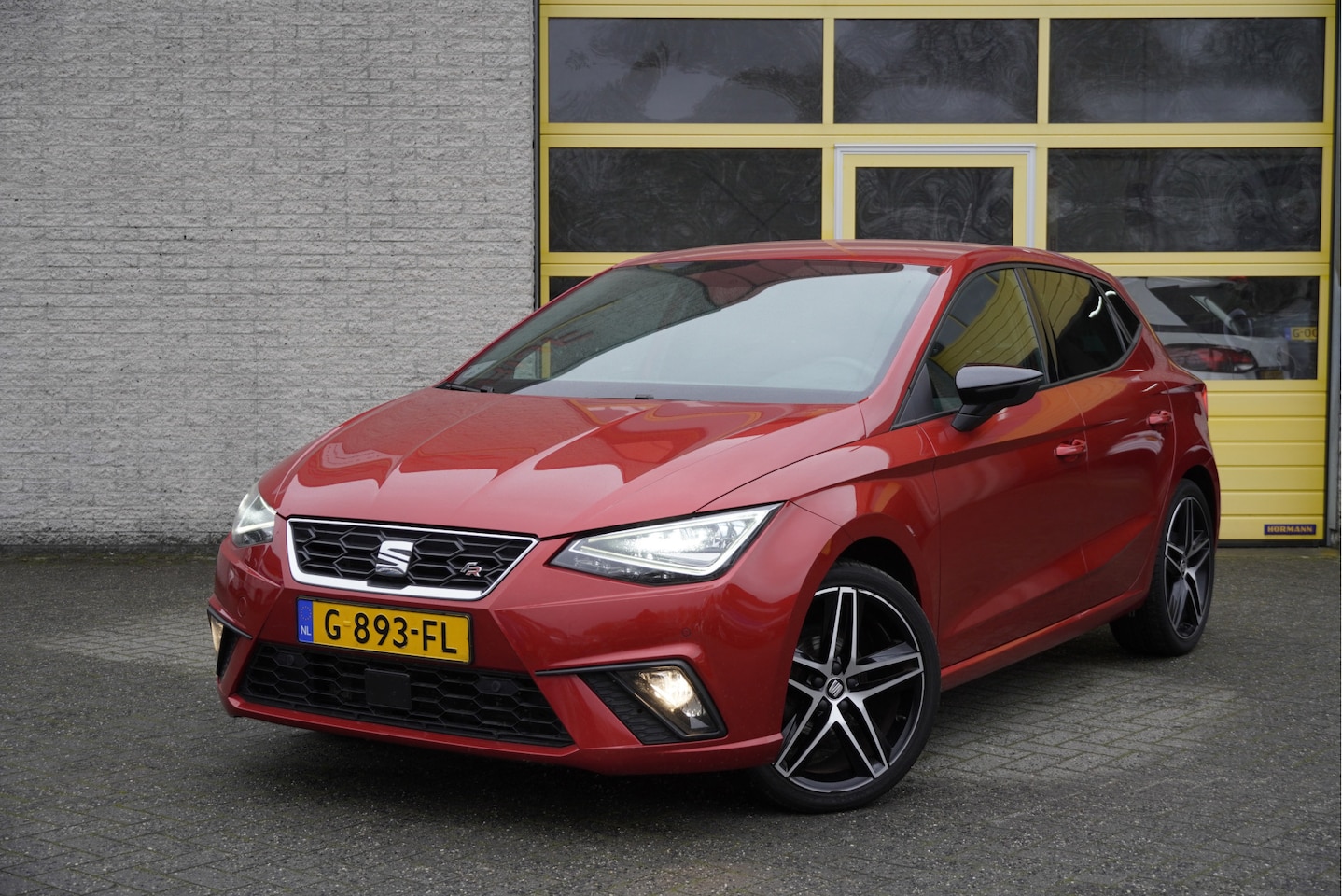 Seat Ibiza - 1.0 TSI 5drs FR Business Intense BJ2019 Lmv 18" | Led | Pdc | Navi | Achteruitrijcamera | - AutoWereld.nl