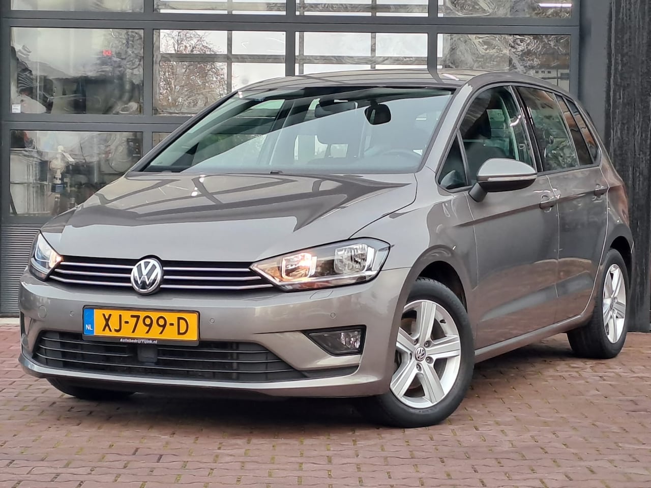 Volkswagen Golf Sportsvan - 1.2 TSI Comfortline | Clima | Trekhaak | Stoelverwarming | PDC | - AutoWereld.nl