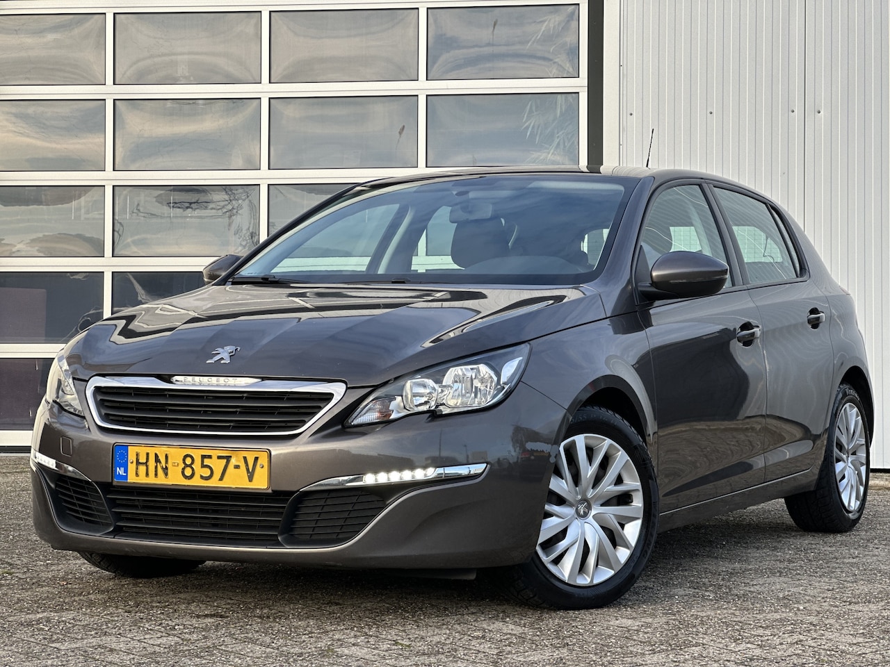 Peugeot 308 - 1.6 BlueHDi Blue Lease 120pk | Bluetooth | Cruise Control | Navigatie | LED | USB | Nette - AutoWereld.nl