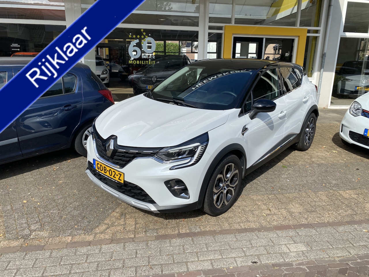 Renault Captur - 1.6 E-Tech Plug-in Hybrid 160 Intens CAMERA PARK.SENSOREN CLIMAT CONTROLE LICHTM.VELGEN - AutoWereld.nl