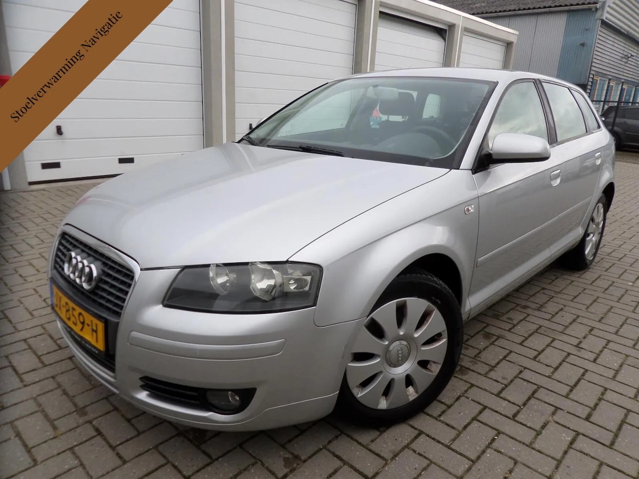 Audi A3 Sportback - 1.6 FSI Attraction 1.6 FSI Attraction - AutoWereld.nl