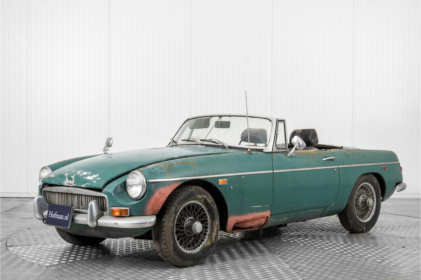 MG B type - . - AutoWereld.nl