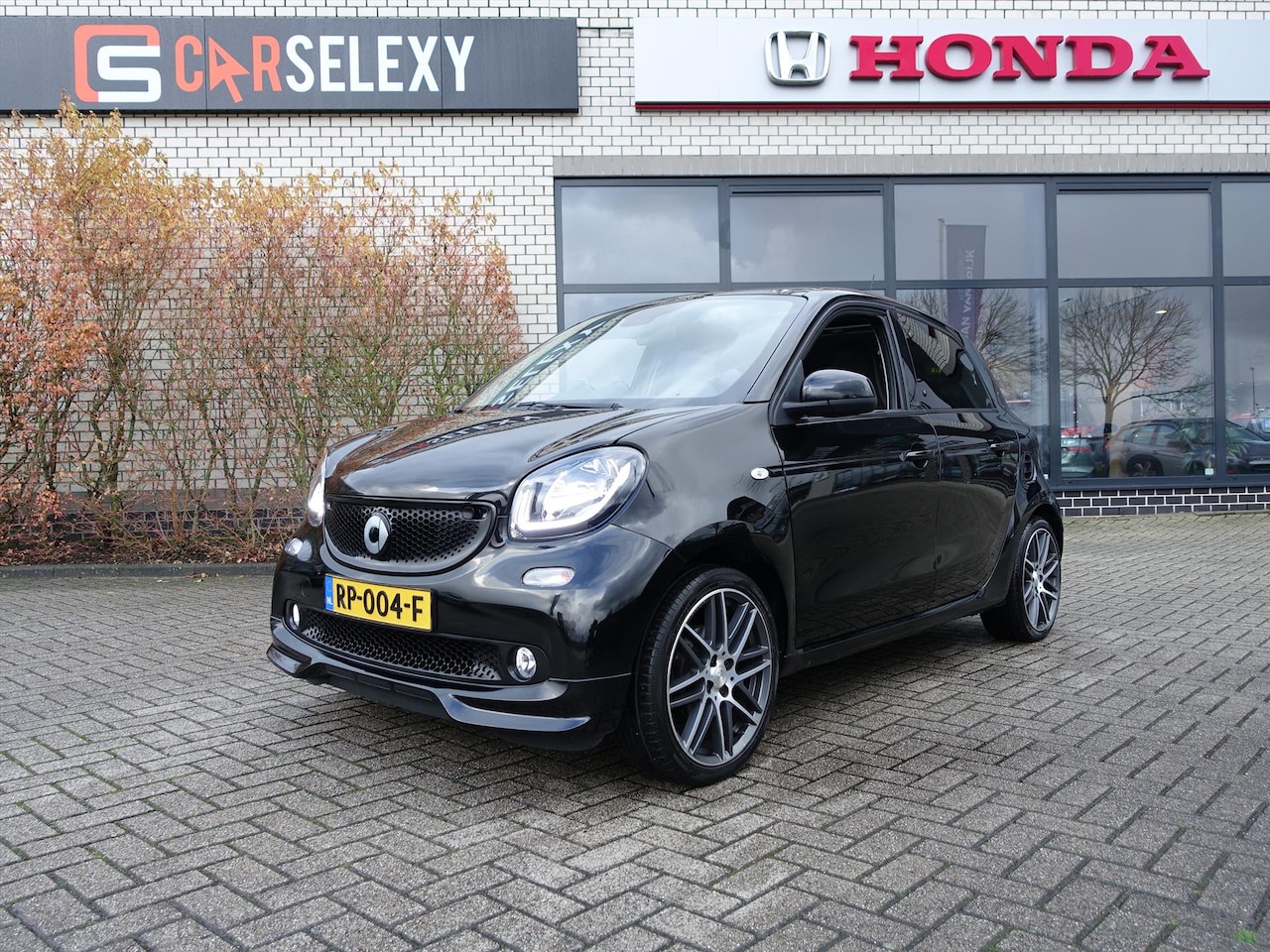 Smart Forfour - 109 pk Turbo aut. originele BRABUS uitvoering!! - AutoWereld.nl