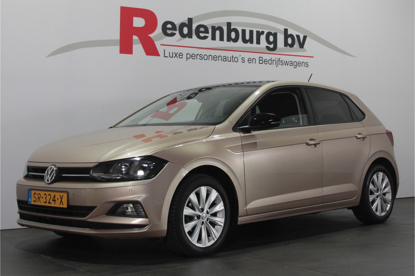 Volkswagen Polo - 1.0 TSI Highline - Carplay / PDC / Navi / ACC - AutoWereld.nl