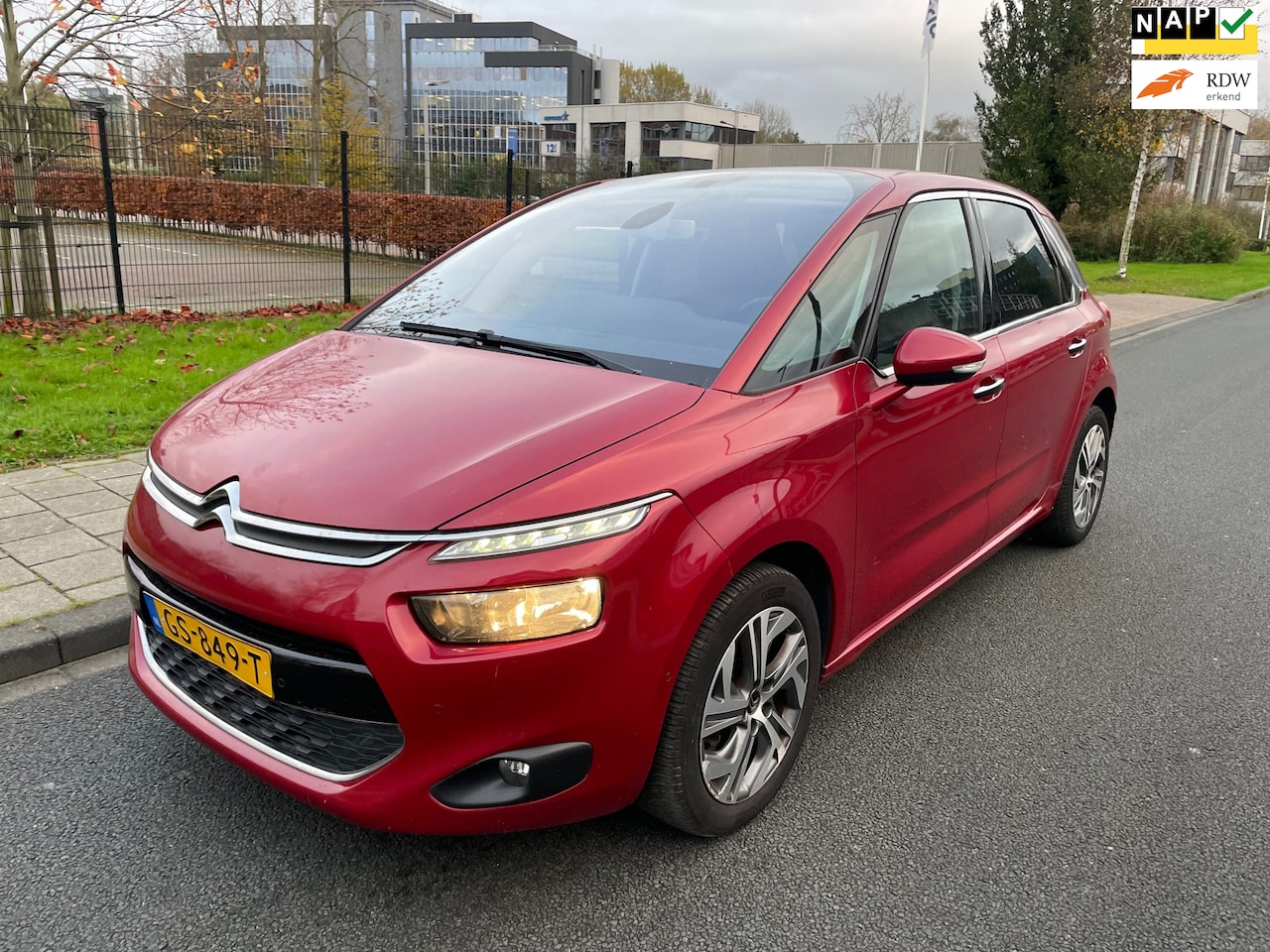 Citroën C4 Picasso - 1.2 PureTech Business 1.2 PureTech Business - AutoWereld.nl