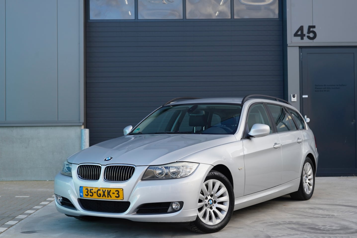 BMW 3-serie Touring - 325i High Executive - AutoWereld.nl